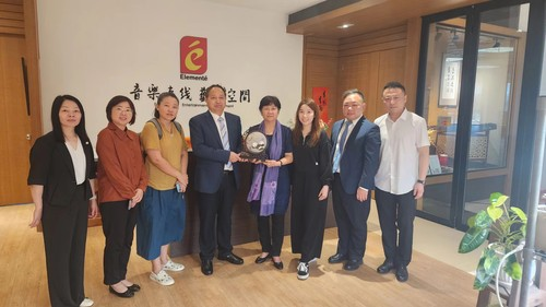 图片 12 图片 12